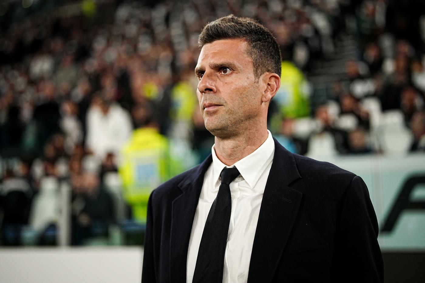 Il tecnico della Juventus Thiago Motta a bordo panchina nella sfida di Serie A contro la Lazio